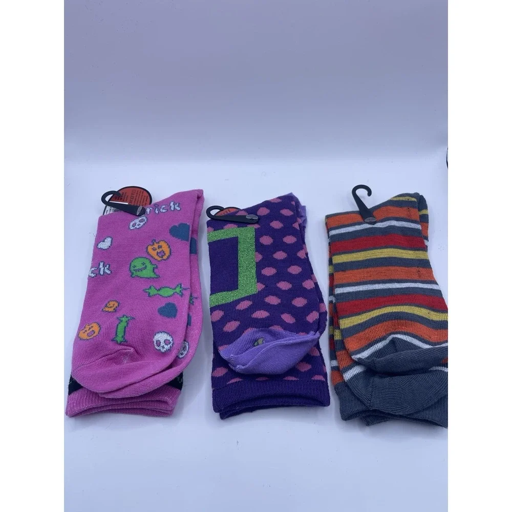 NWT 3‎ Women's Multicolored  Pattern Soft Socks ~ Size 9-11